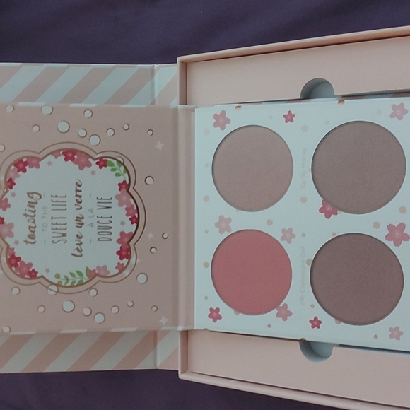 Beauty Bakerie Cotton Candy Champagne - Picture 2 of 2